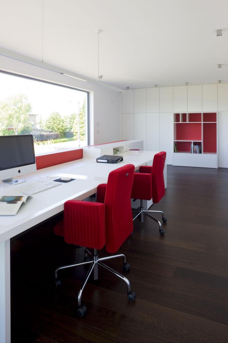 interieur_kantoor_thuisbureau_maatmeubilair_bureautafel